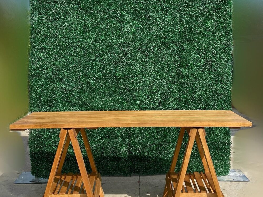 Hedge Wall